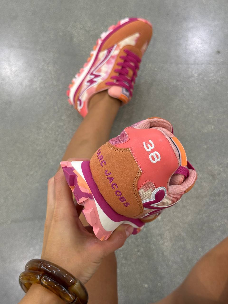 MARC JACOBS 🏷️ 122$