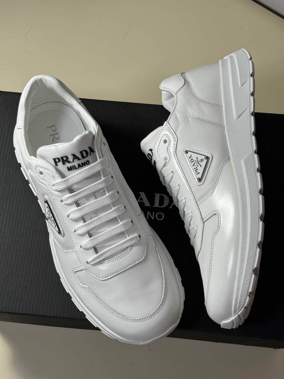 PRADA (размер 8,5uk)