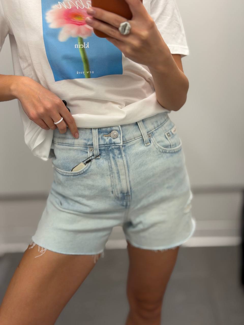 CALVIN KLEIN 🏷️ 45$