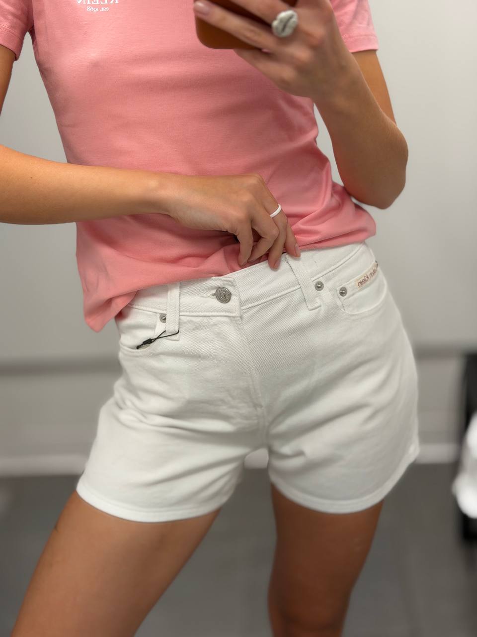 CALVIN KLEIN 🏷️ 45$