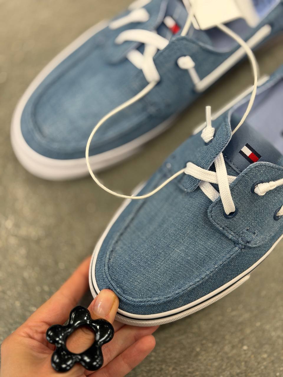 TOMMY HILFIGER 🏷️