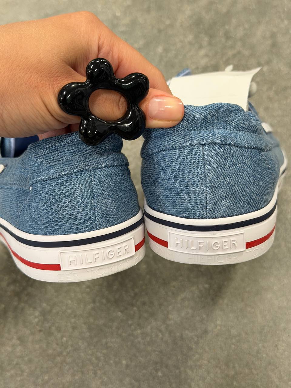 TOMMY HILFIGER 🏷️