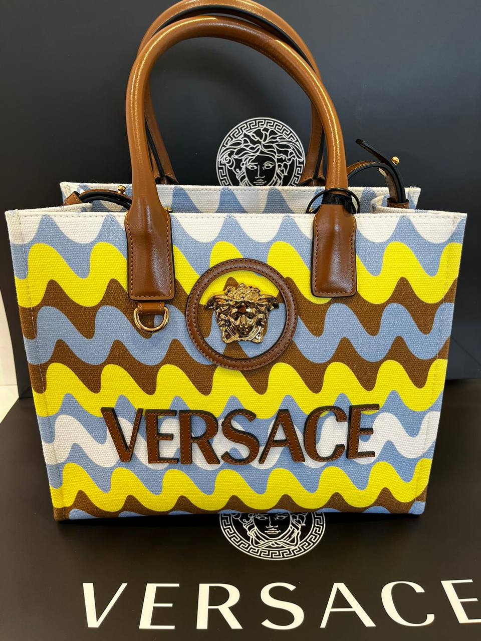 VERSACE