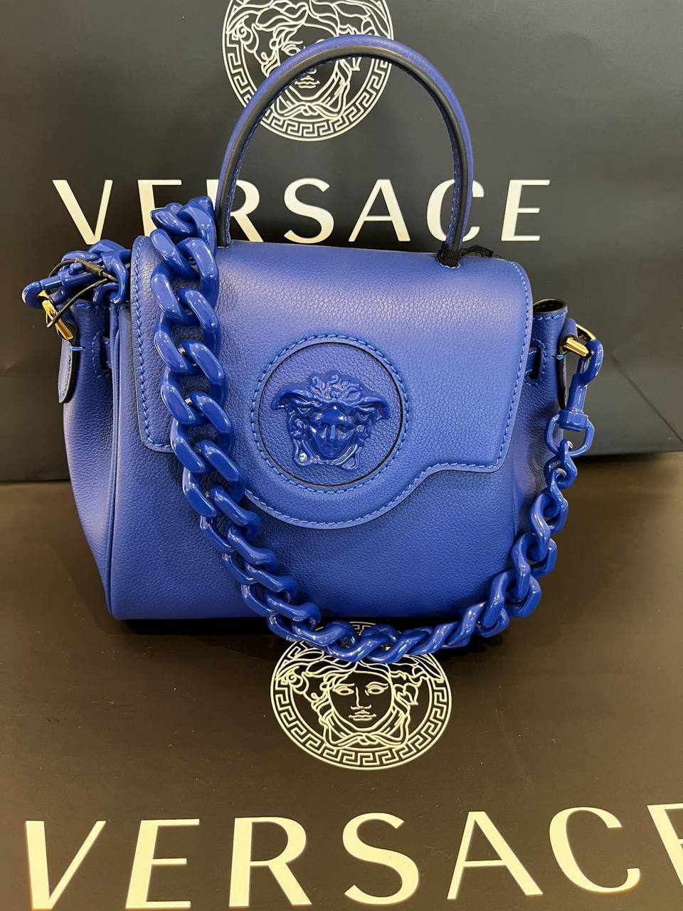 VERSACE