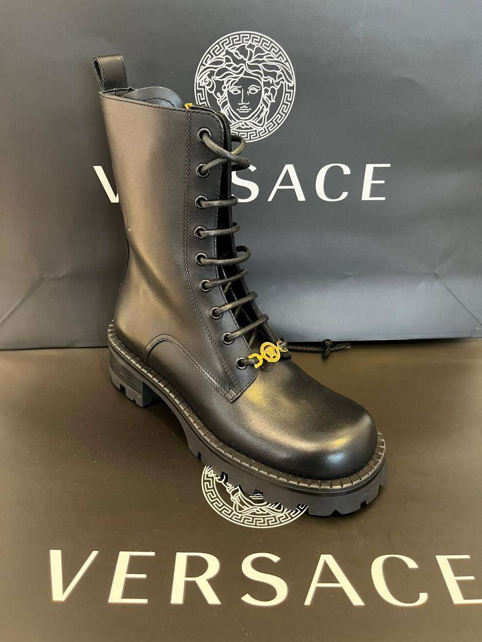 VERSACE