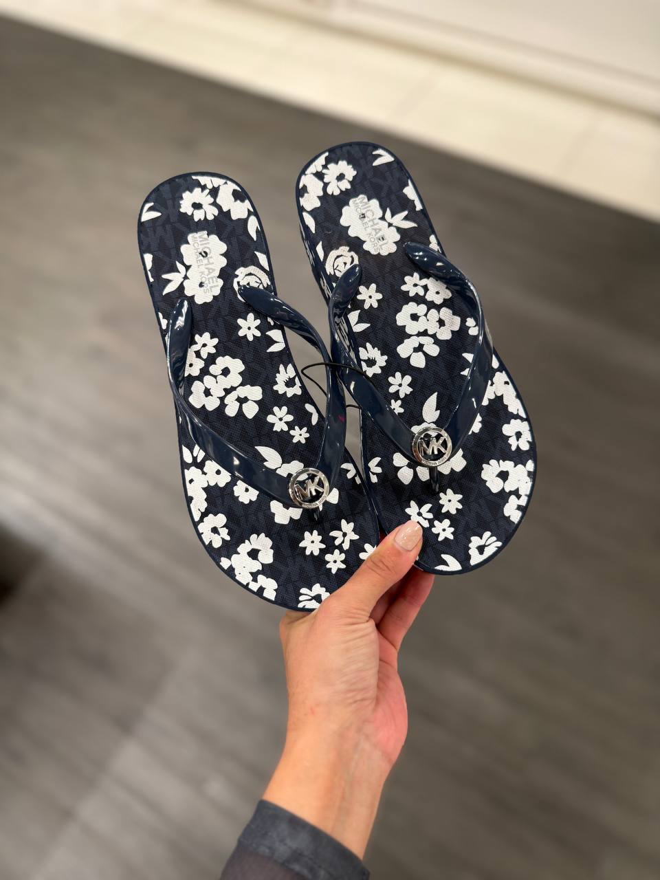 MICHAEL KORS