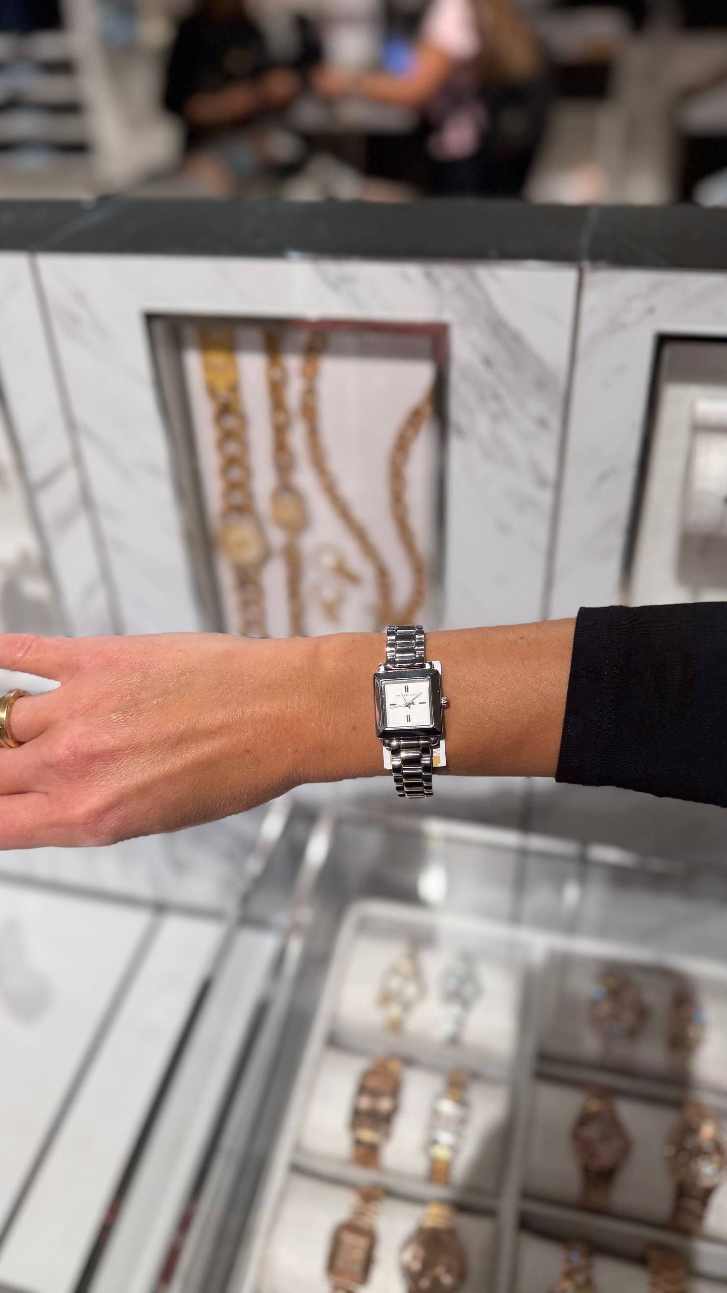 MICHAEL KORS