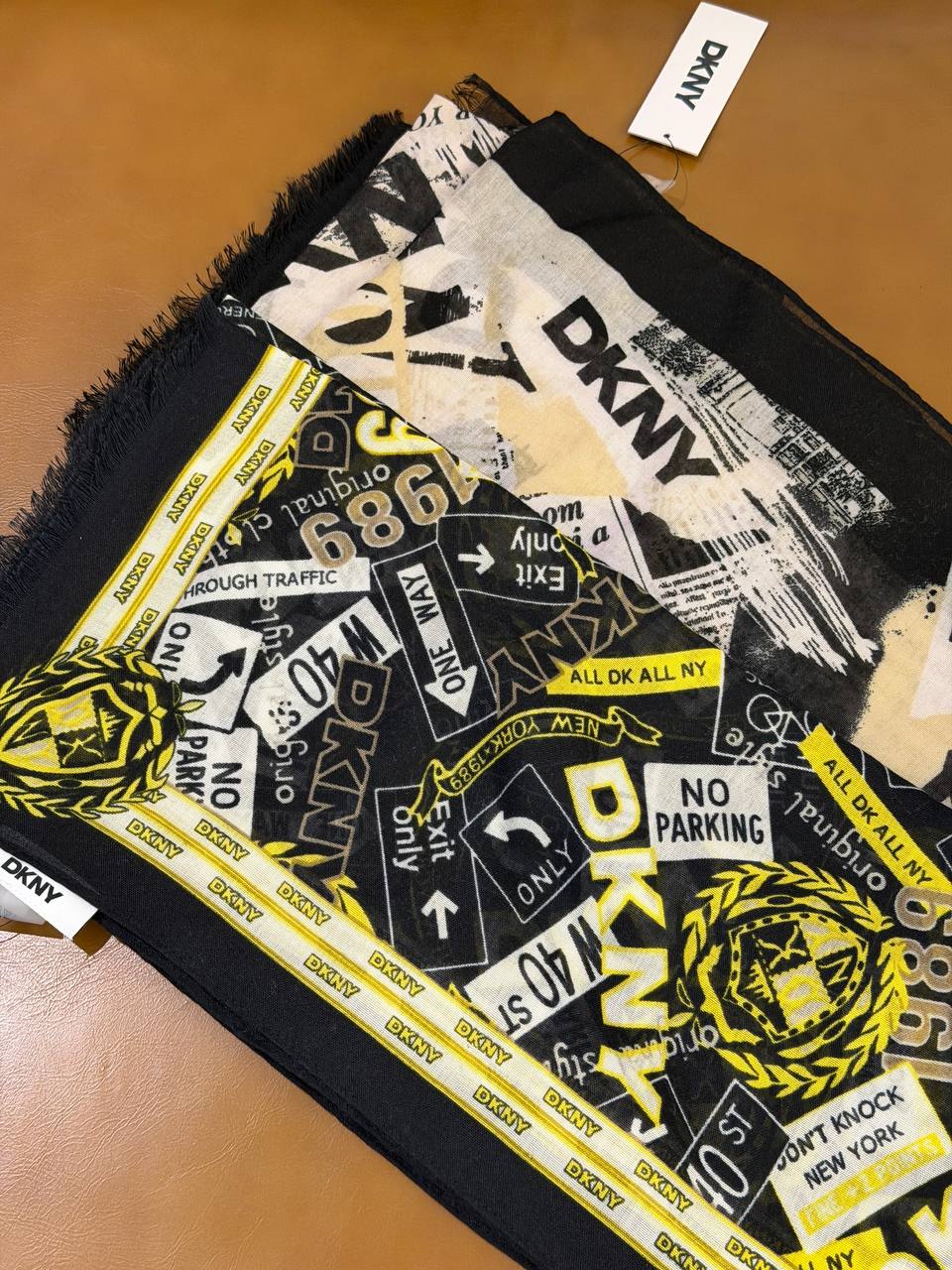 DKNY 🏷️ 38$