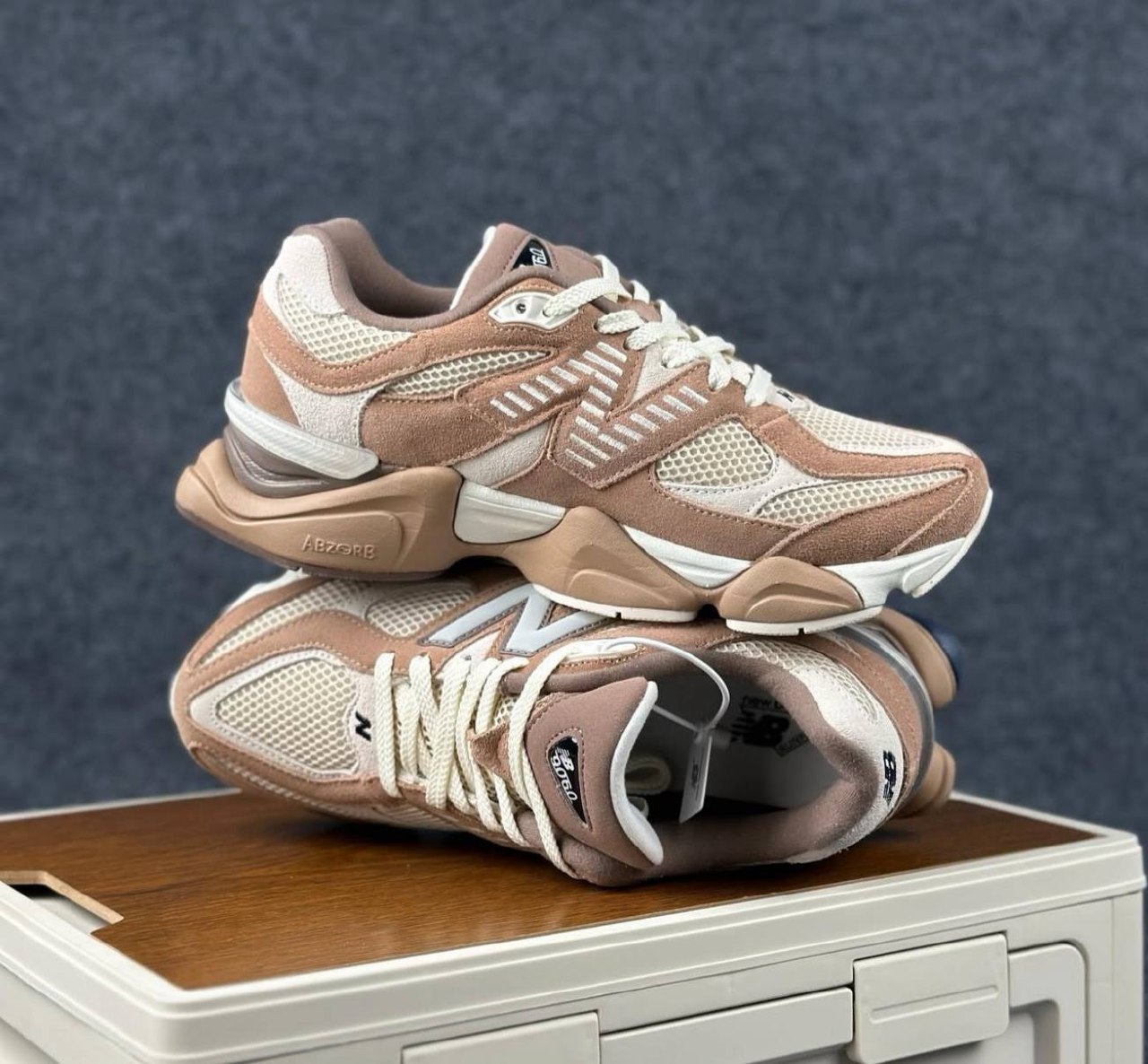 NEW BALANCE