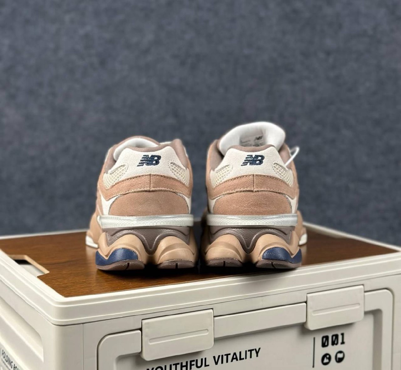 NEW BALANCE