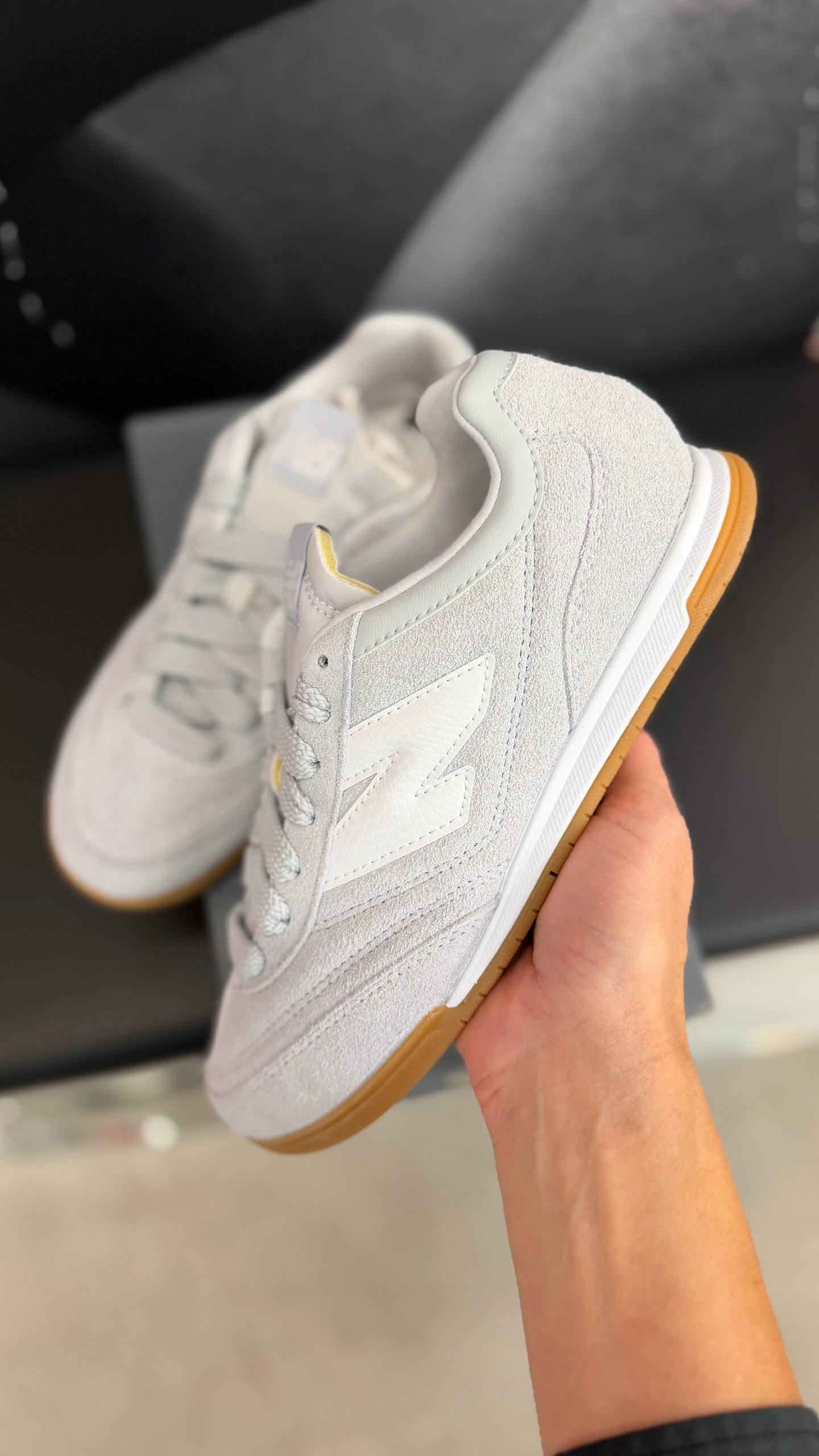 NEW BALANCE
