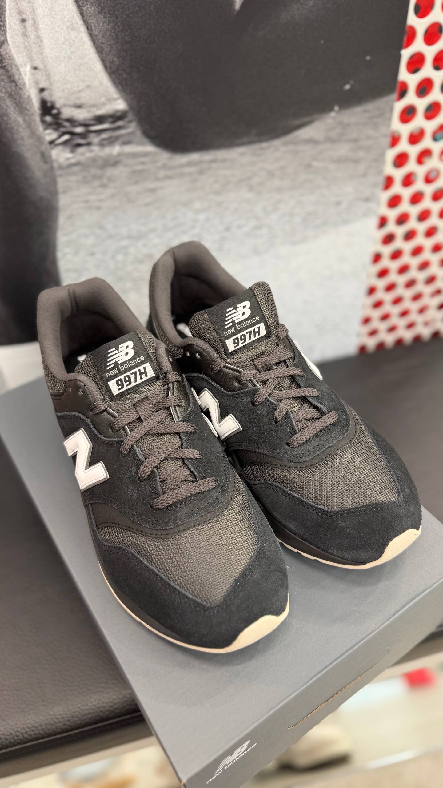 NEW BALANCE