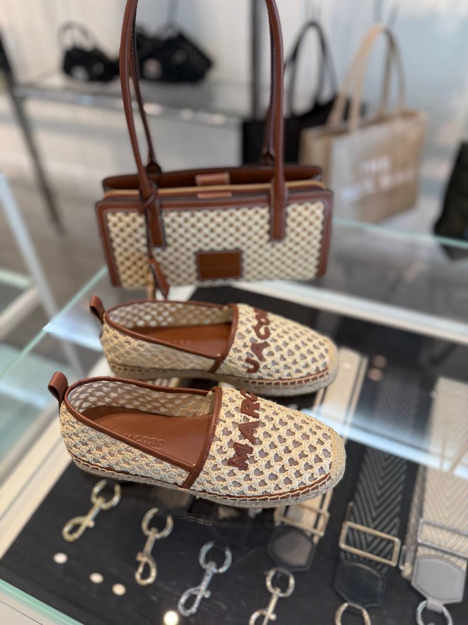MARC JACOBS