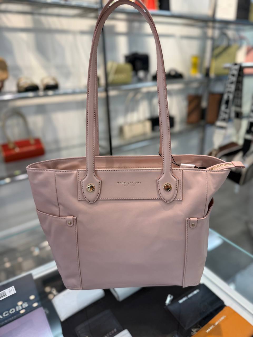 MARC JACOBS