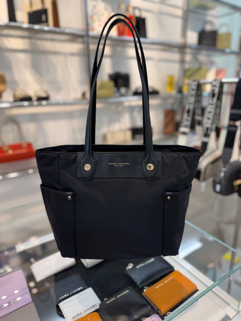 MARC JACOBS