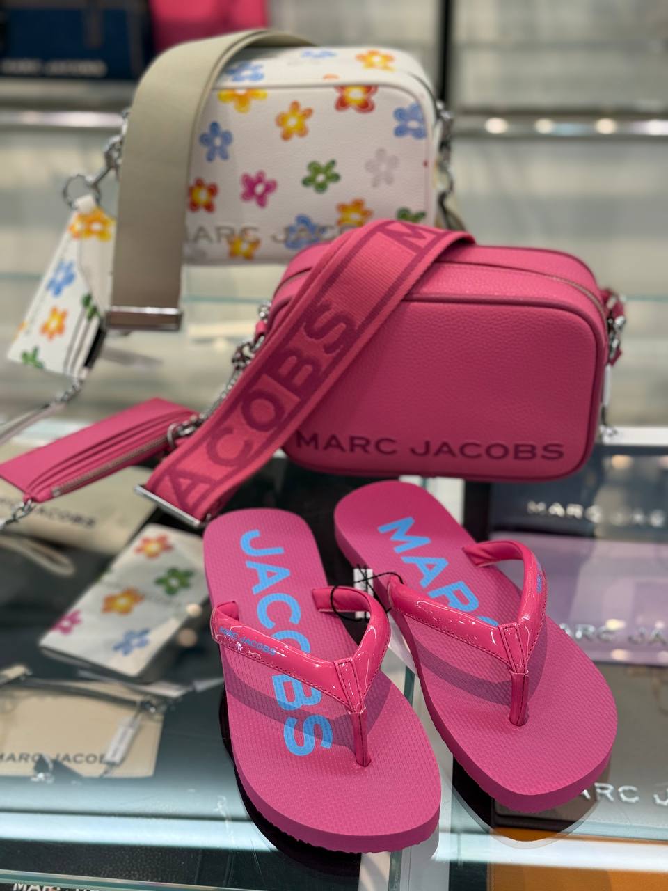 MARC JACOBS
