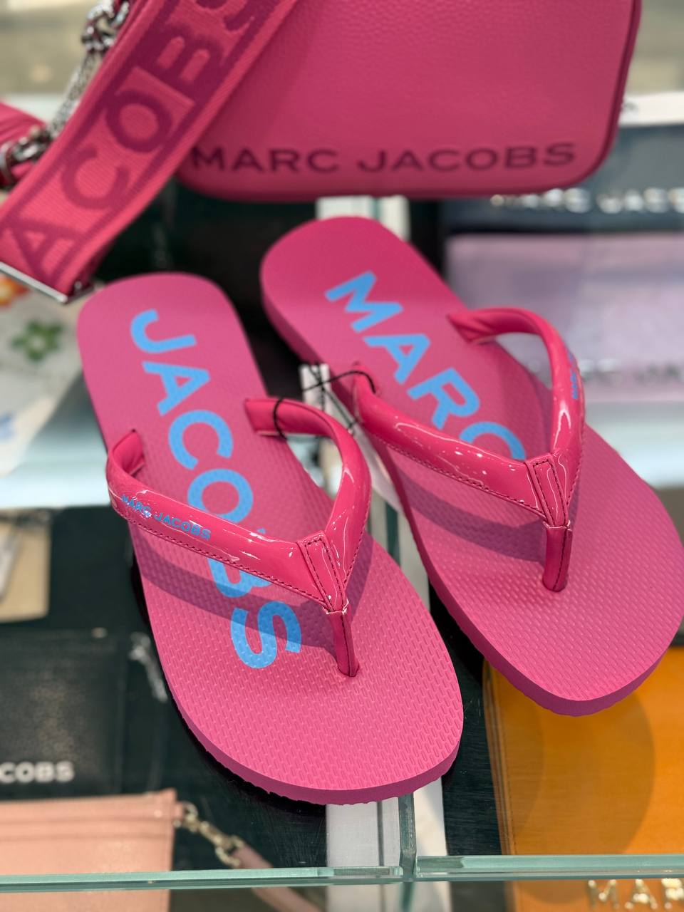 MARC JACOBS