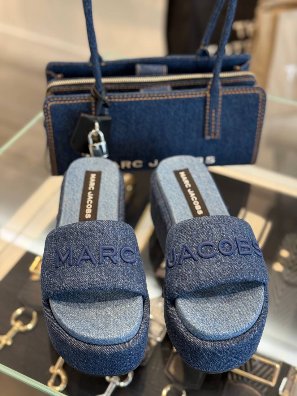 MARC JACOBS