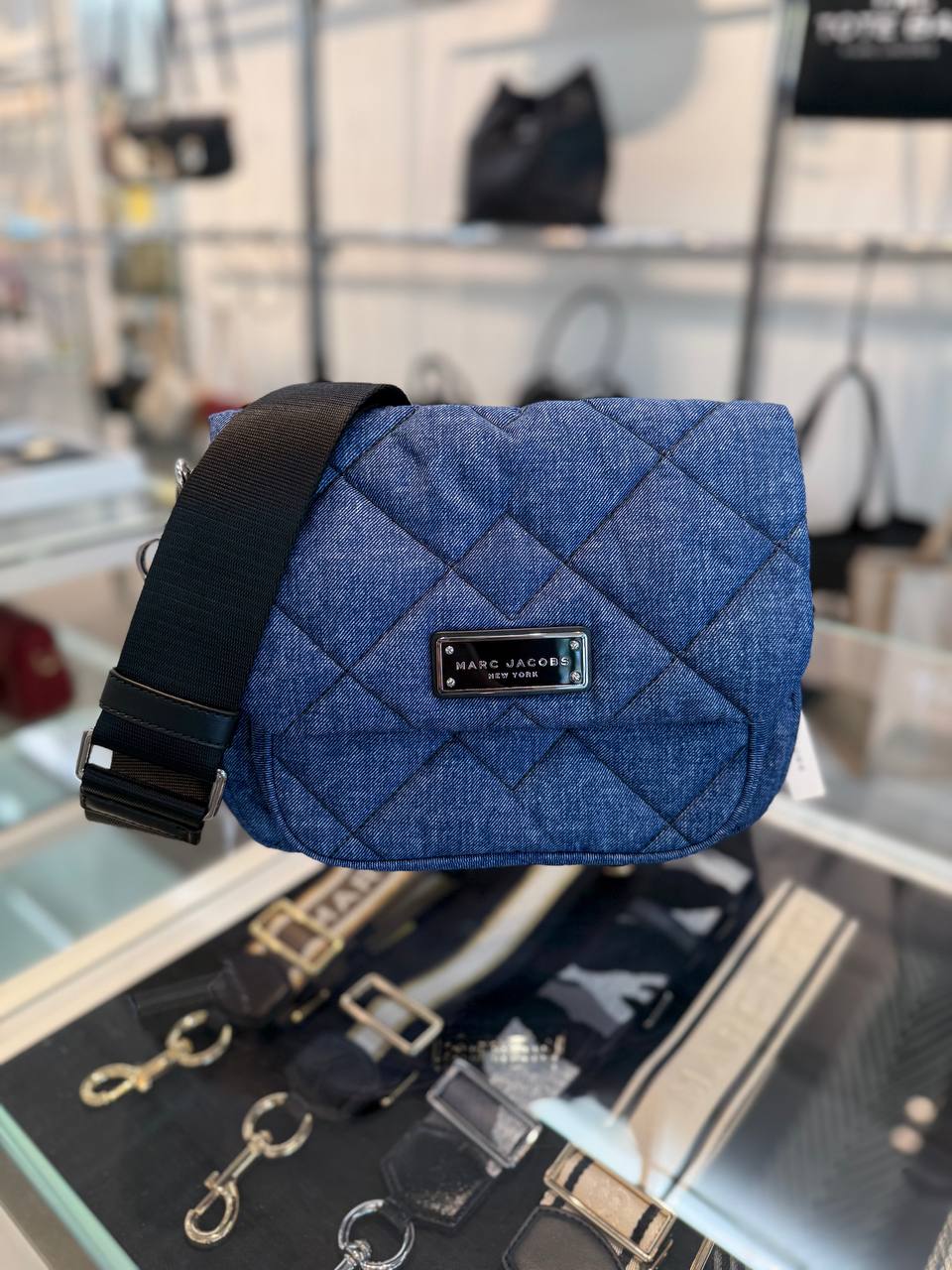 MARC JACOBS