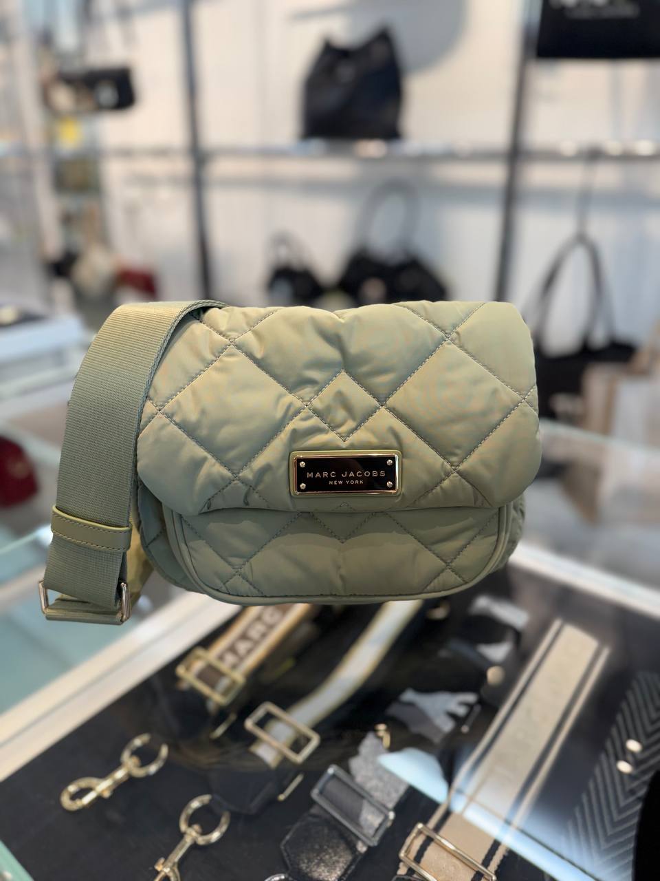 MARC JACOBS
