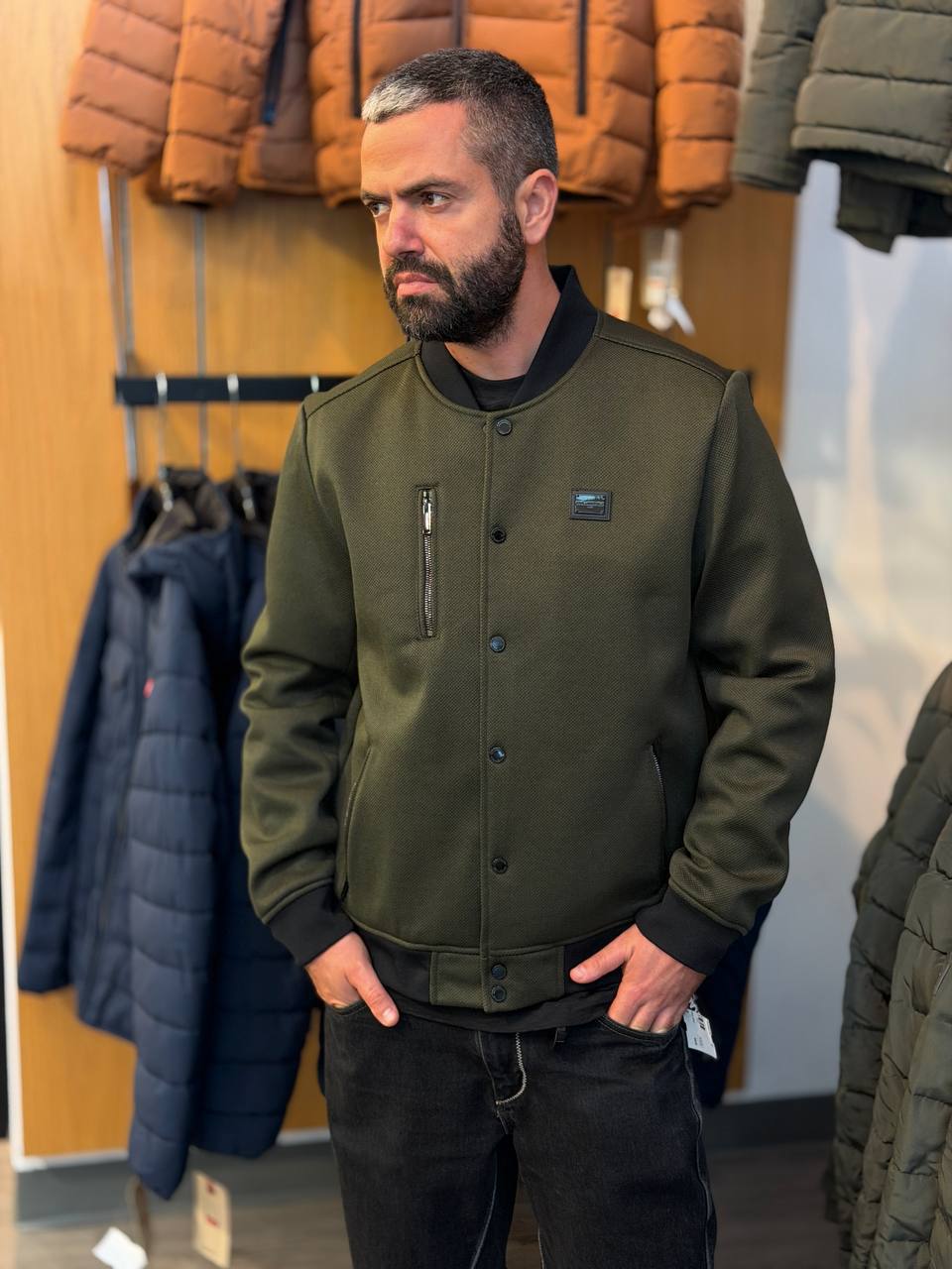KARL LAGERFELD 🏷️ 61$