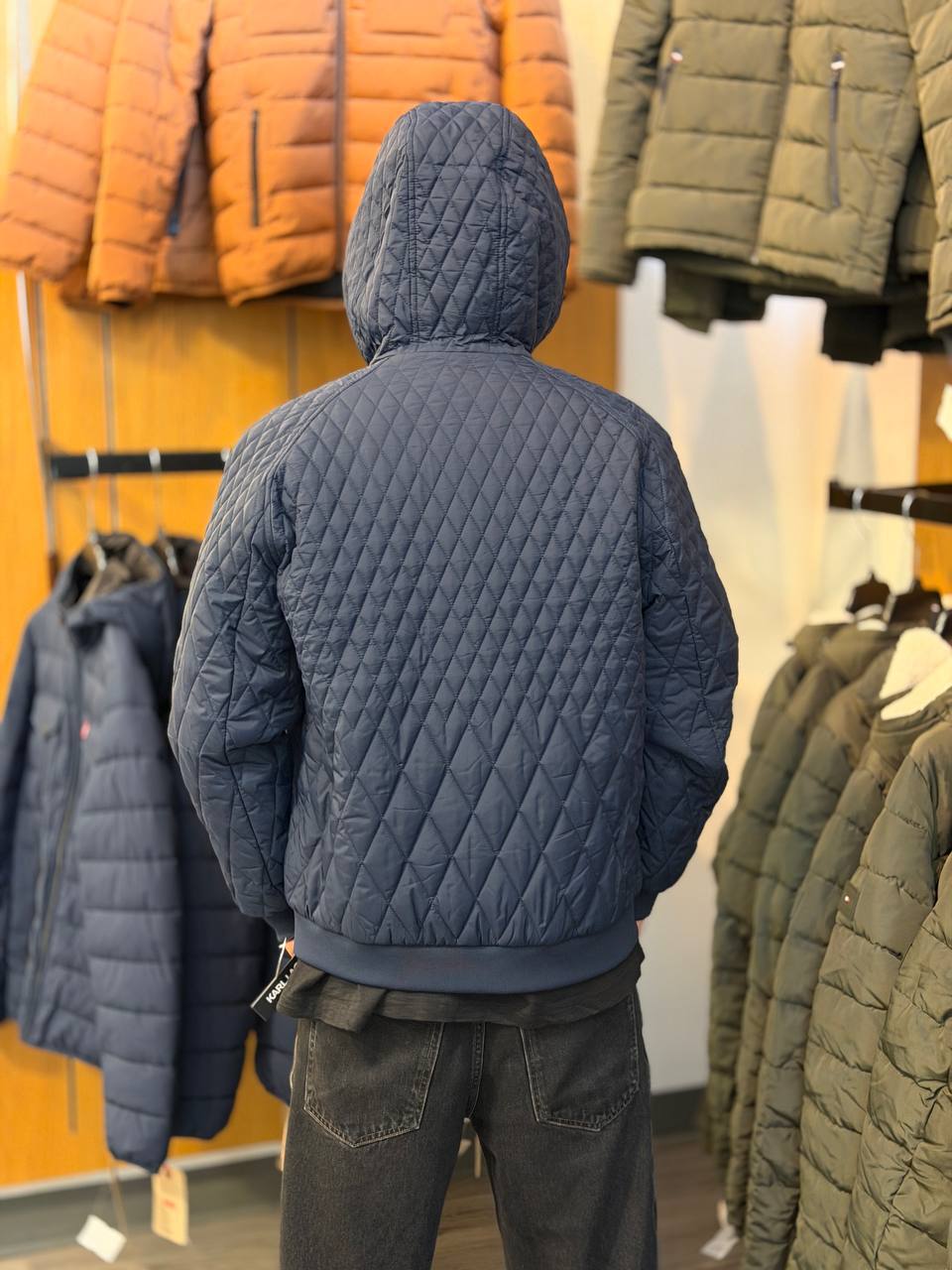 KARL LAGERFELD 🏷️ 51$