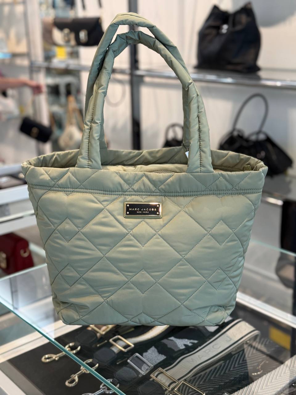 MARC JACOBS