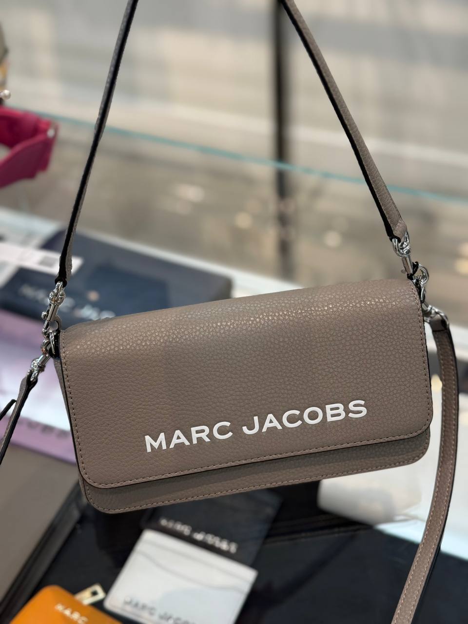 MARC JACOBS