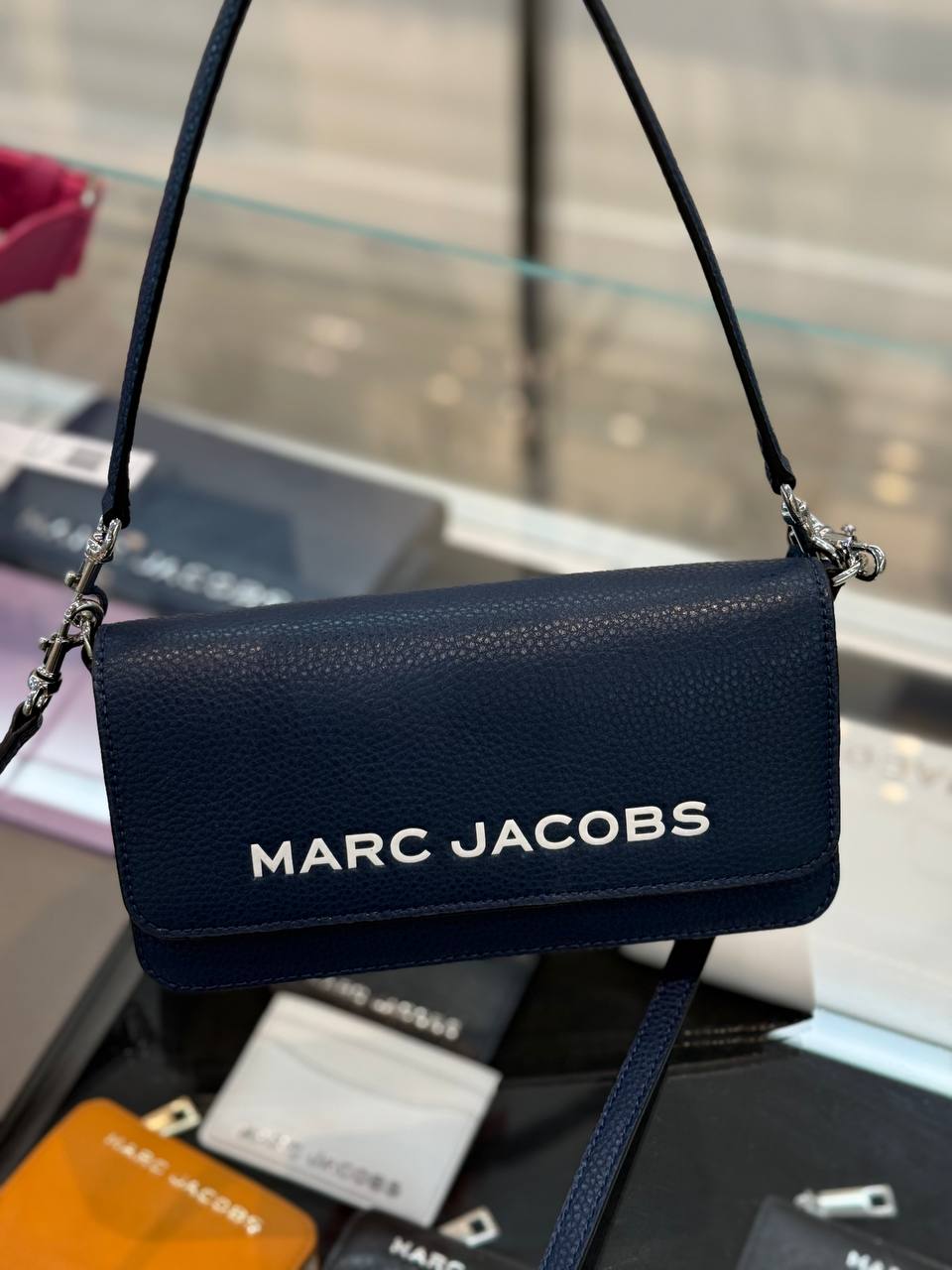 MARC JACOBS
