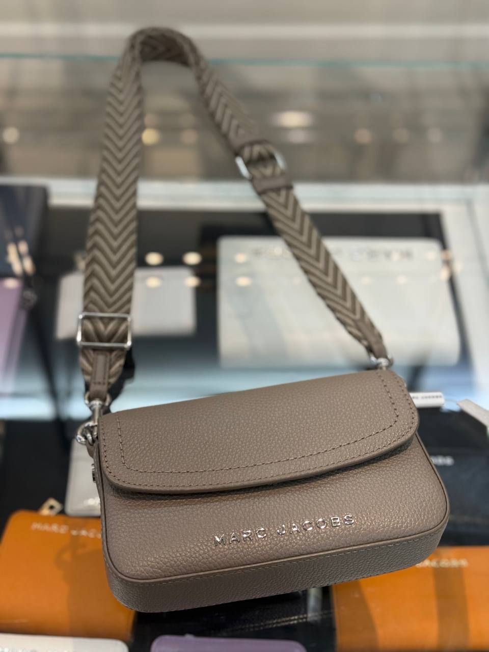 MARC JACOBS