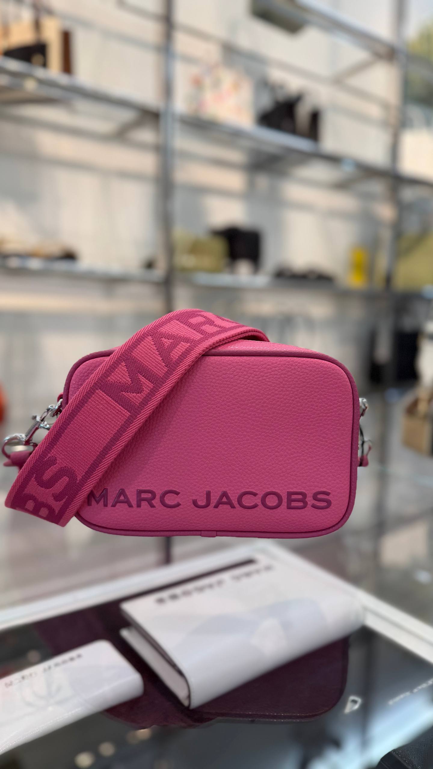 MARC JACOBS