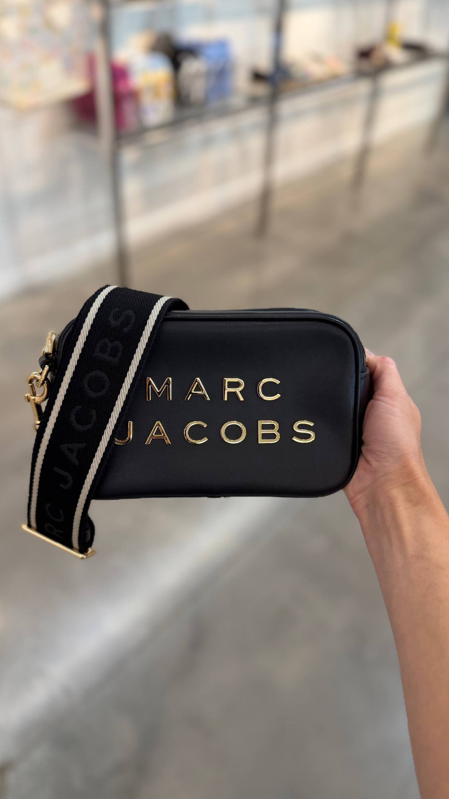 MARC JACOBS