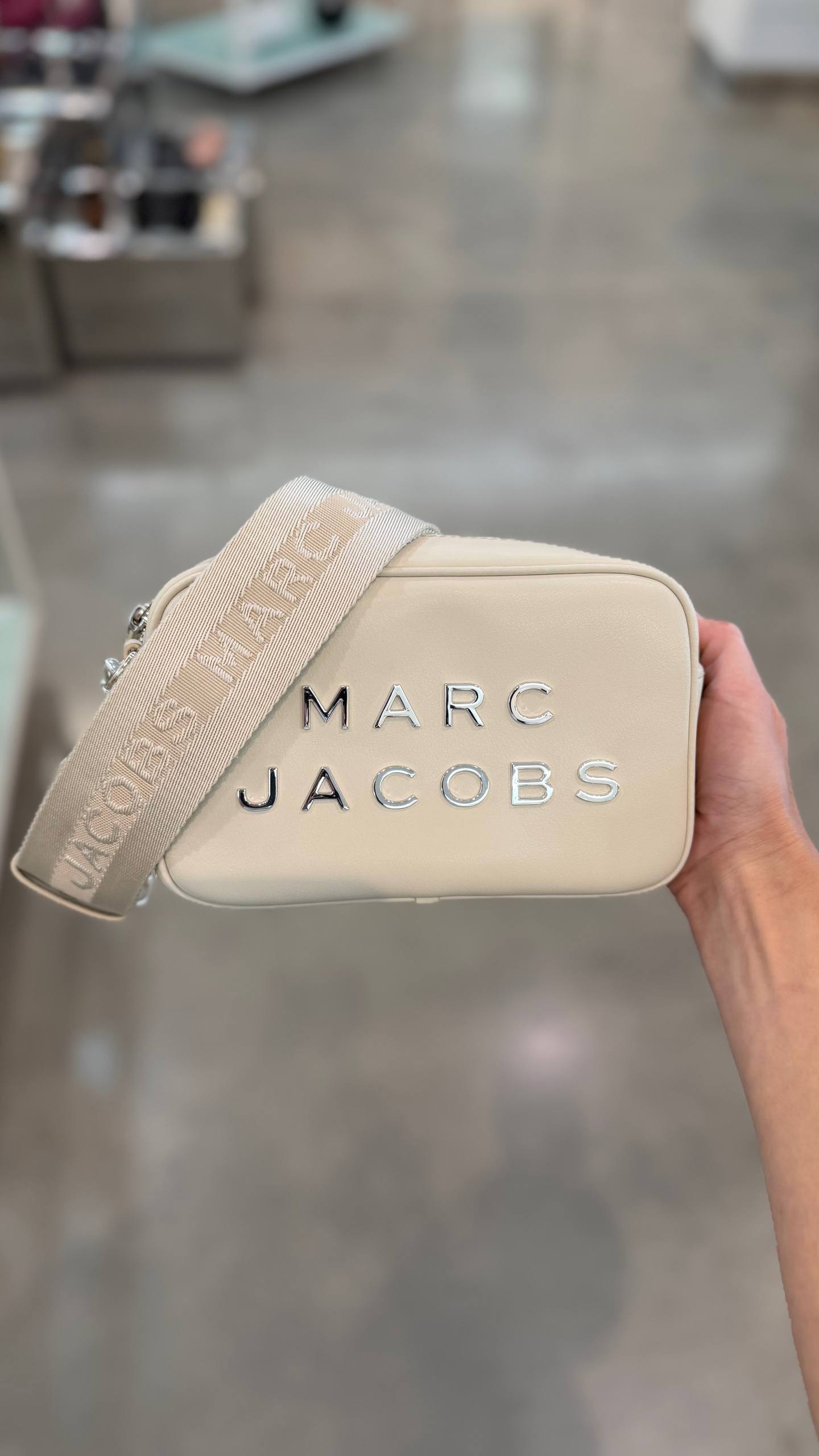MARC JACOBS