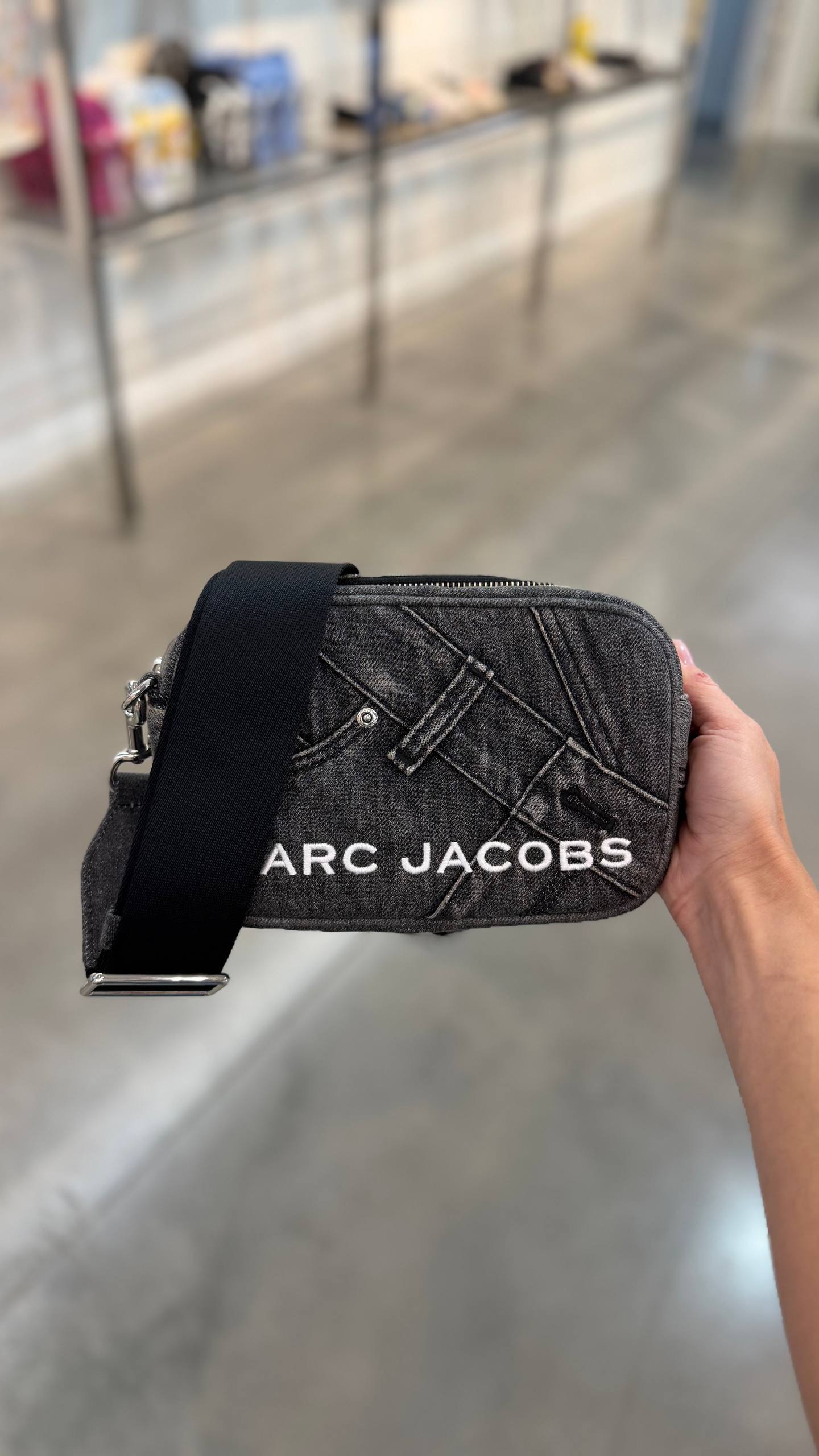 MARC JACOBS