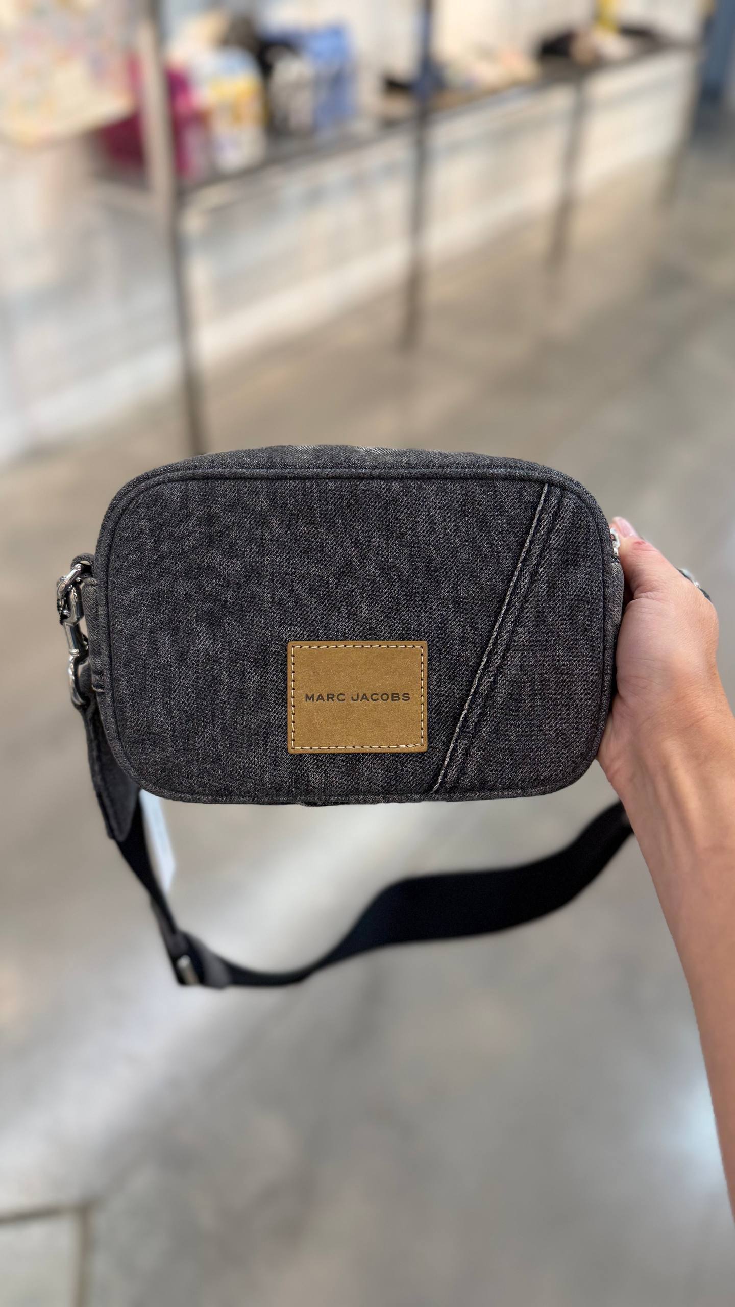 MARC JACOBS