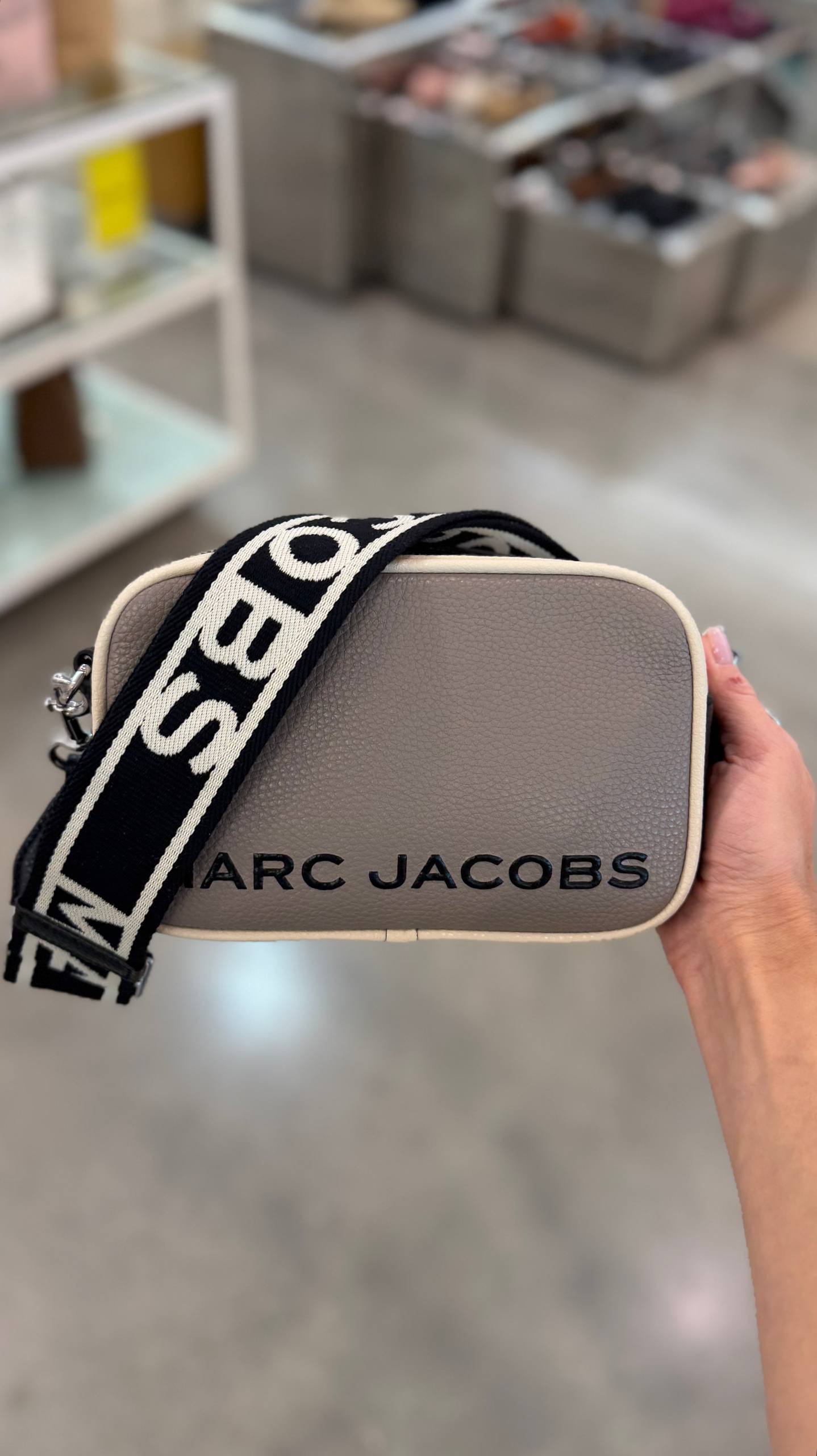 MARC JACOBS