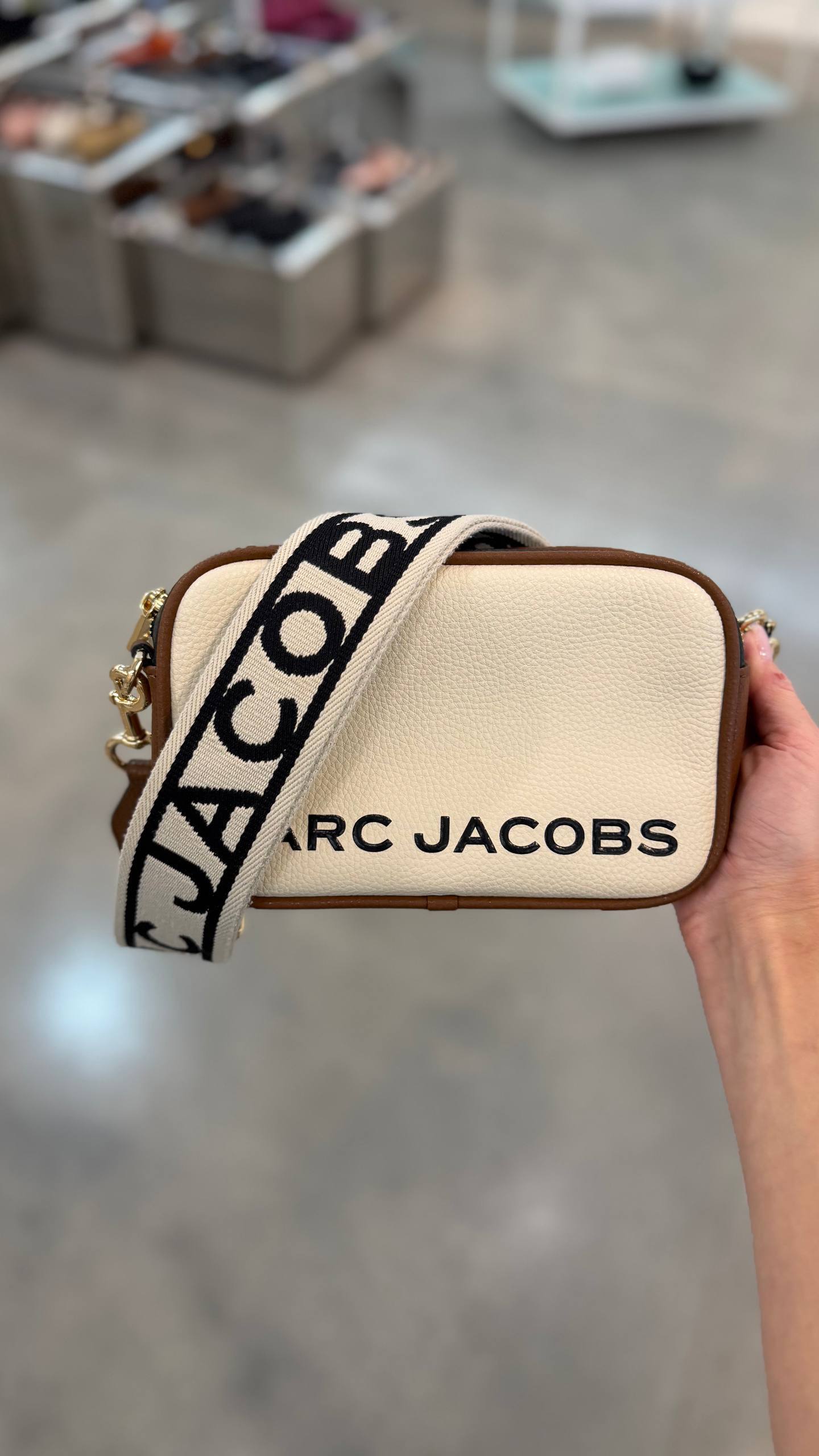MARC JACOBS