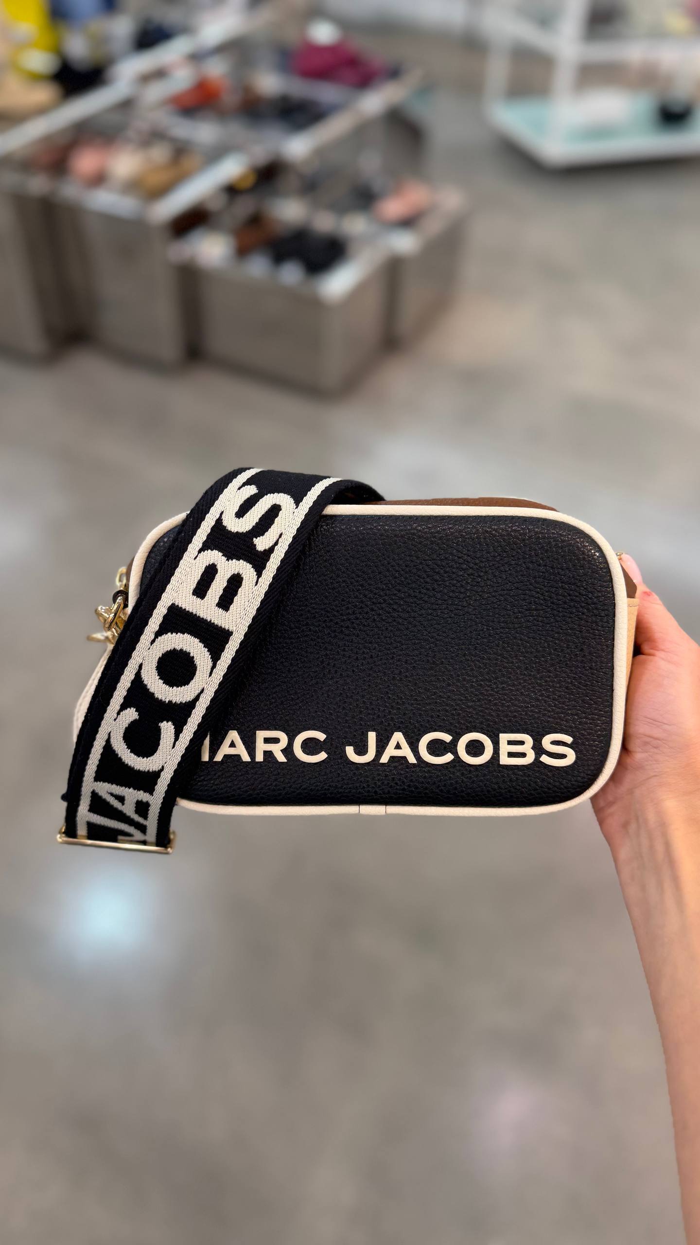 MARC JACOBS