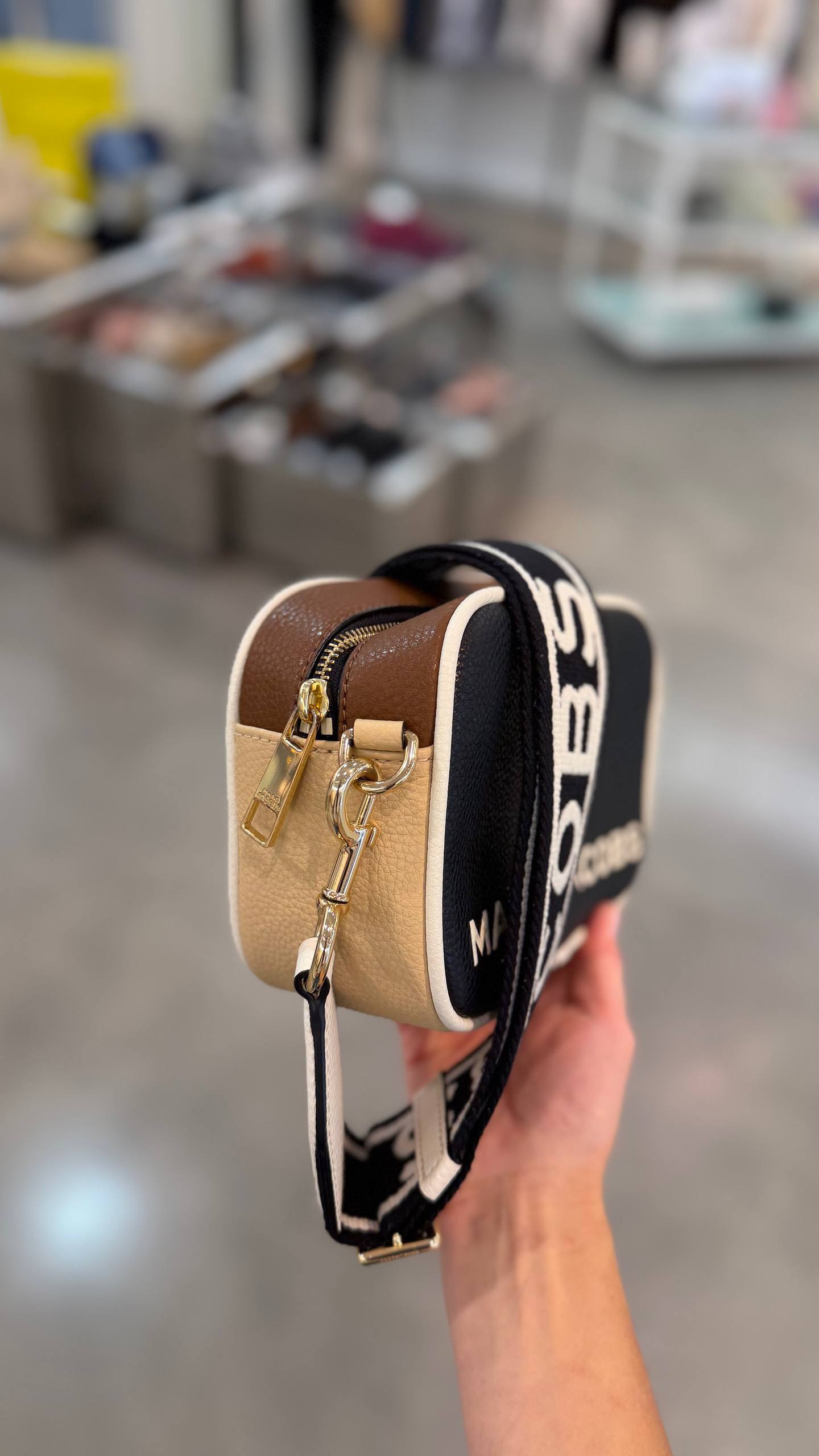 MARC JACOBS