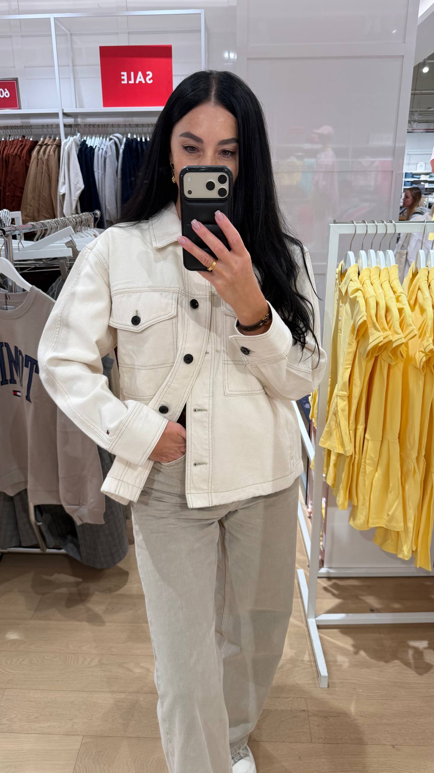 TOMMY HILFIGER
