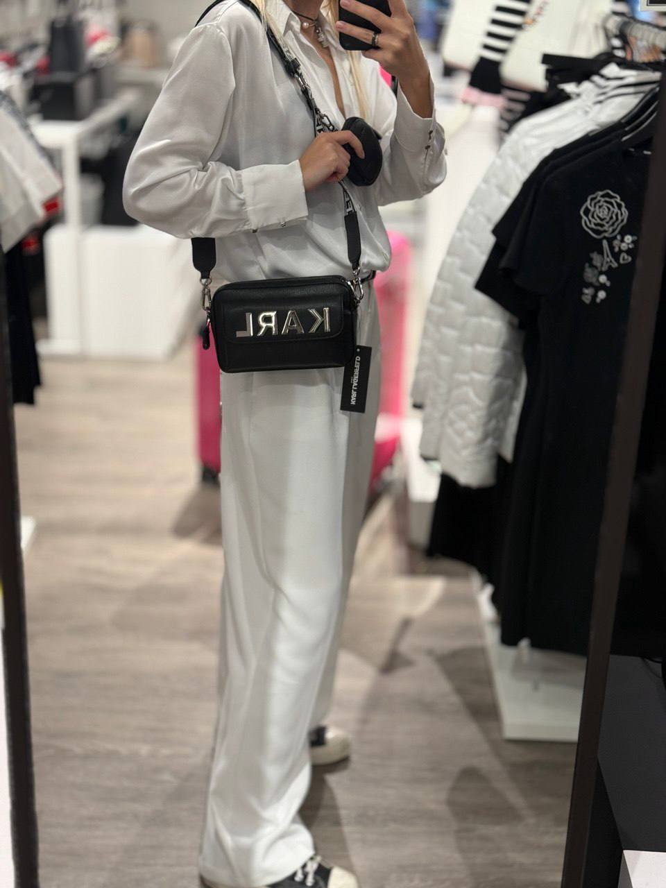 KARL LAGERFELD 🏷️83$