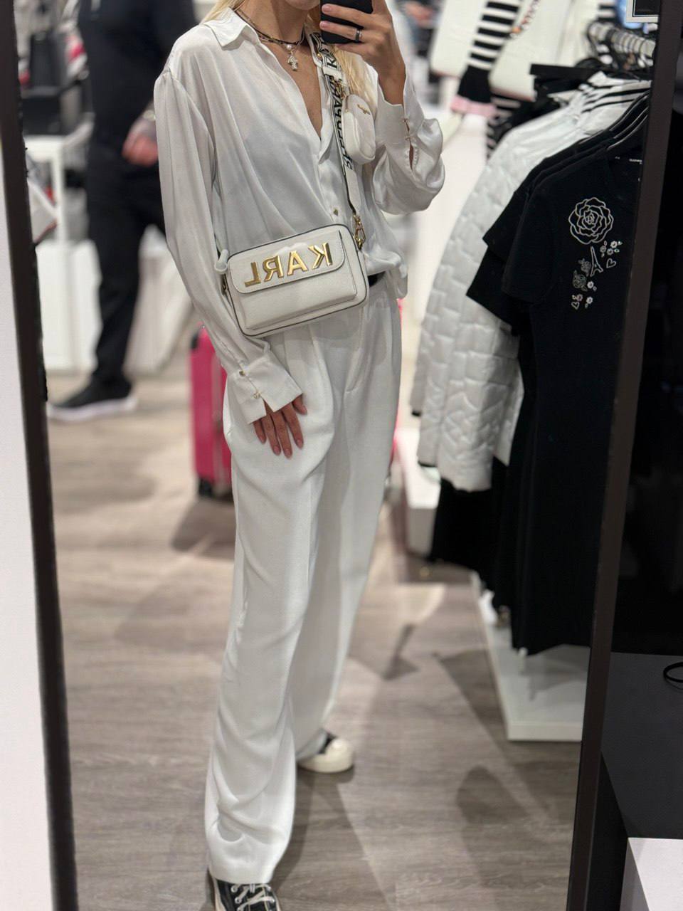 KARL LAGERFELD 🏷️83$