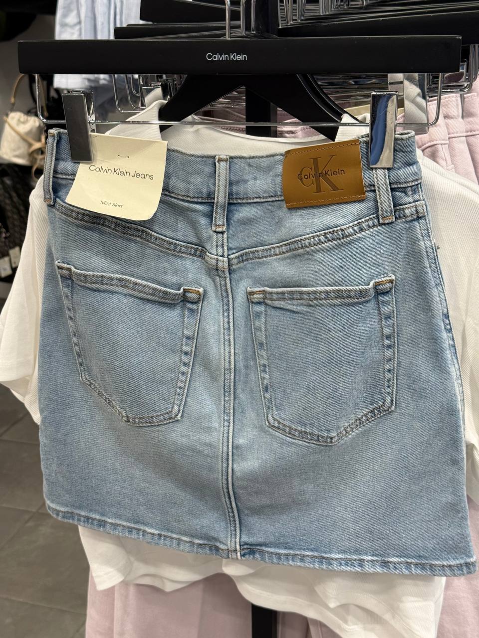 CALVIN KLEIN