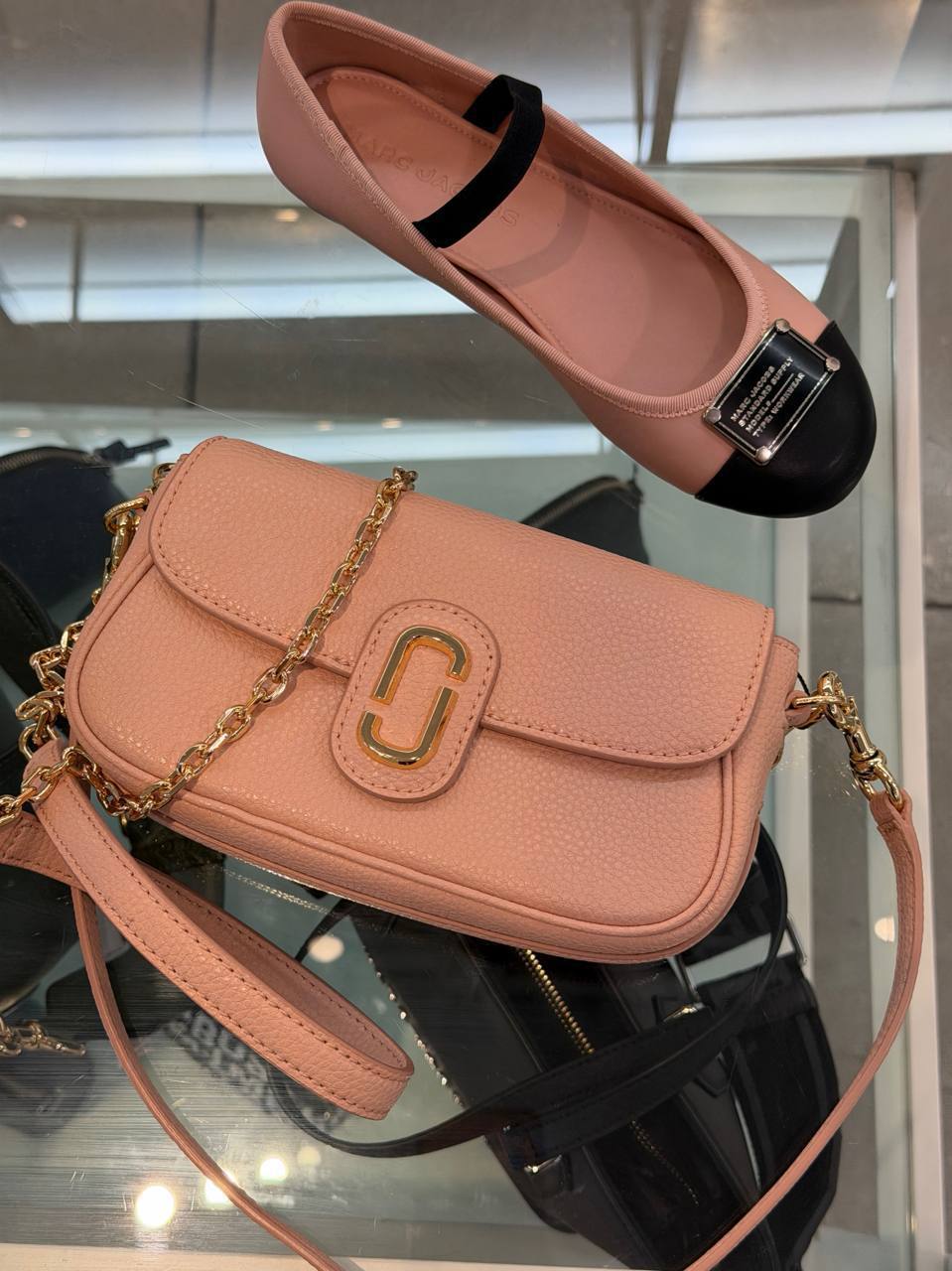MARC JACOBS