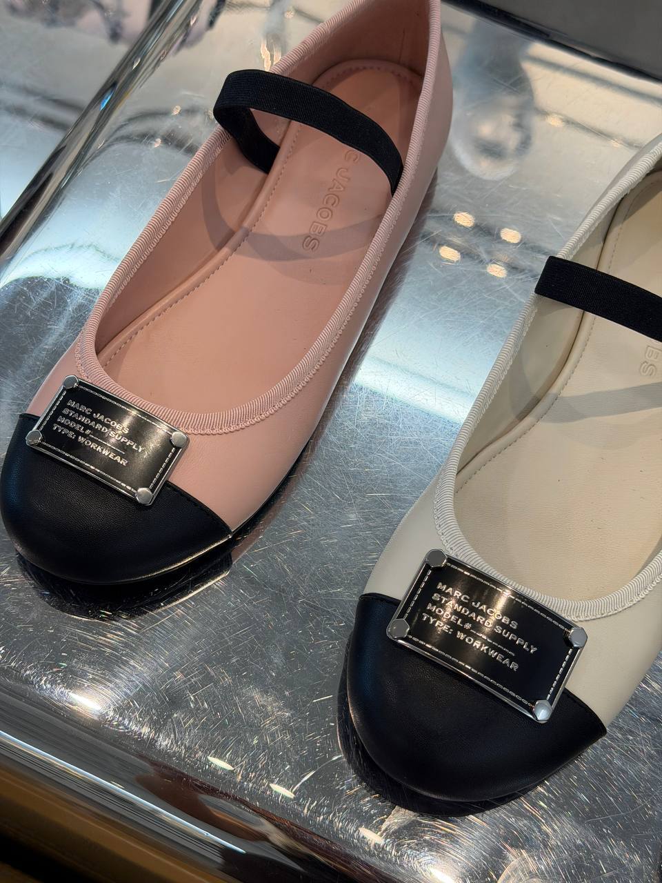 MARC JACOBS 🏷️ 104$