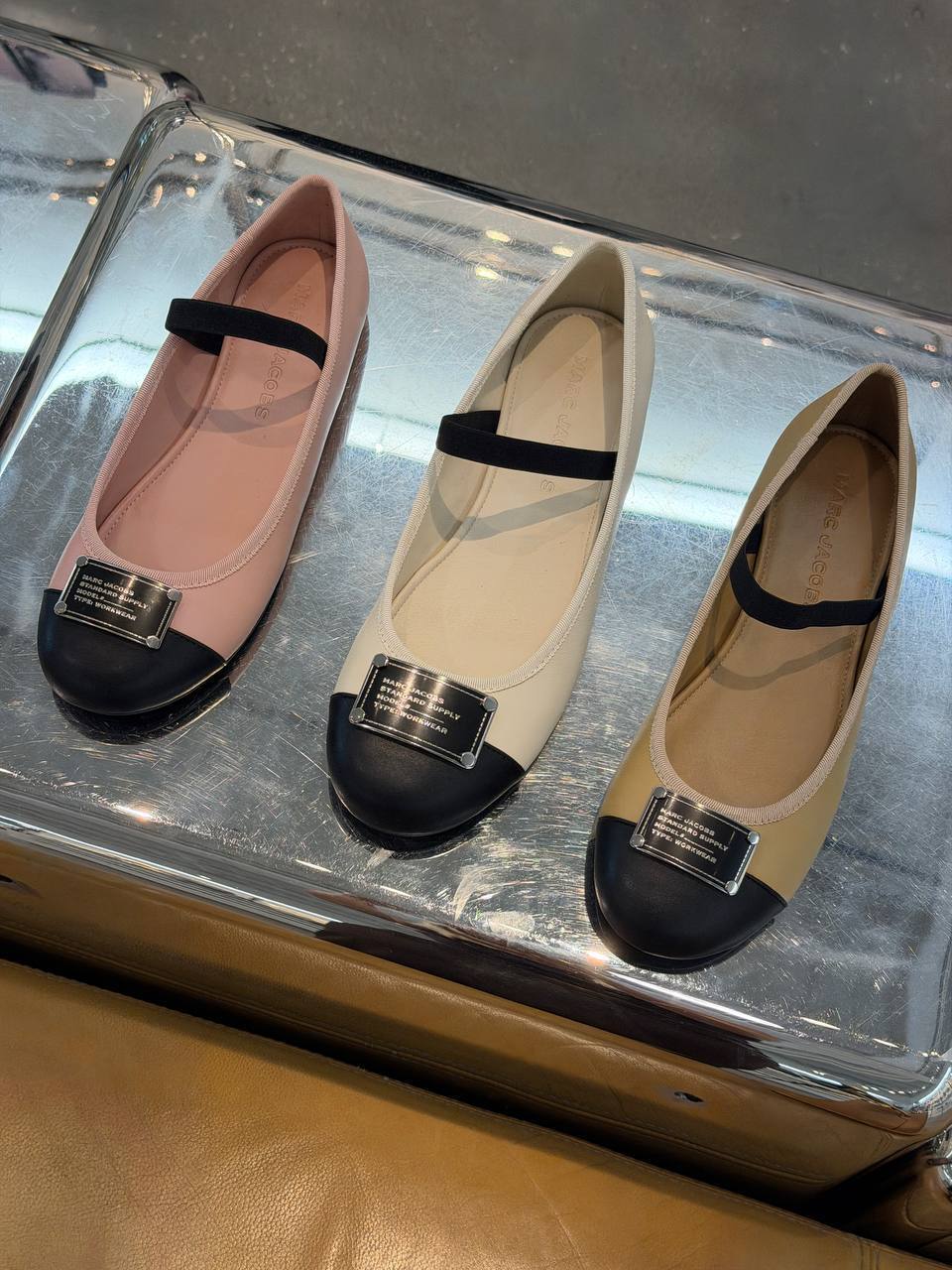 MARC JACOBS 🏷️ 104$