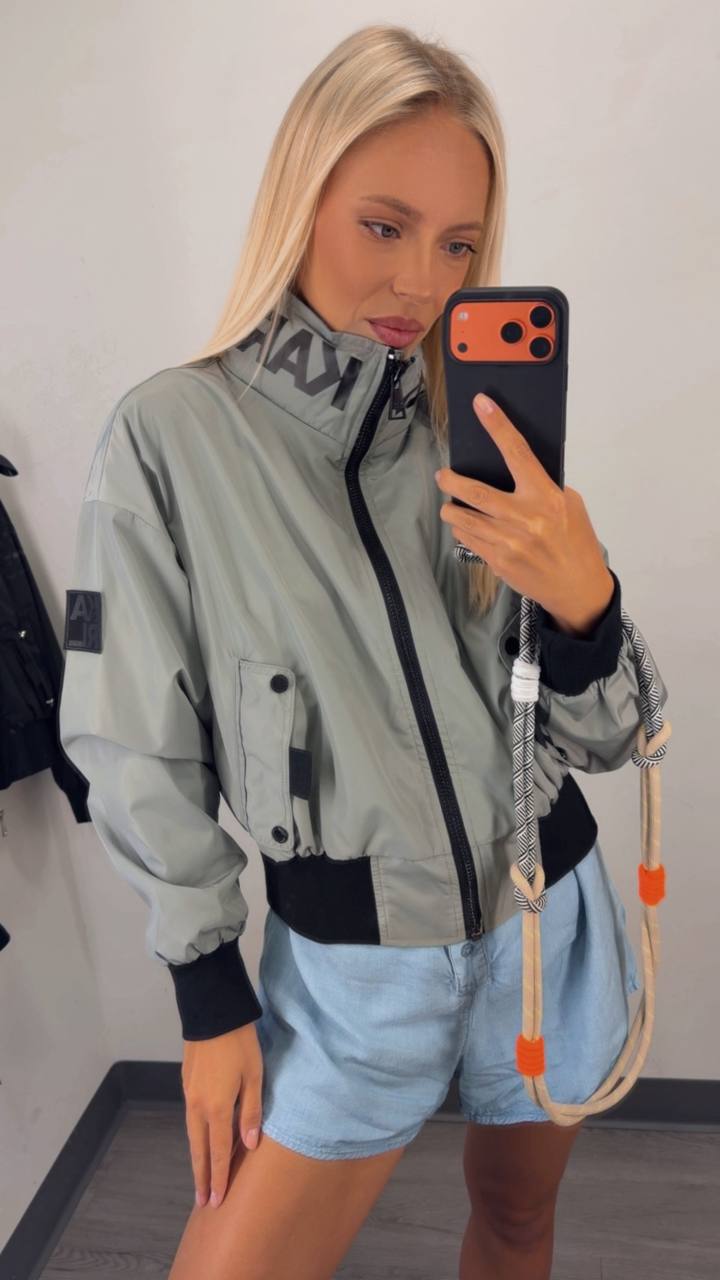 KARL LAGERFELD 🏷️ 81$