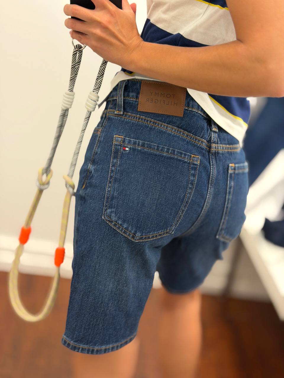 Tommy Hilfiger 🏷️ 37$