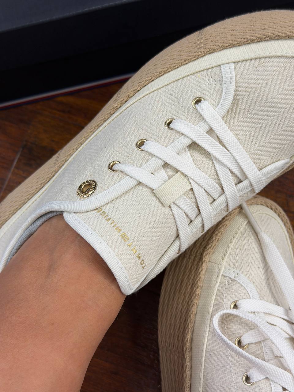 Tommy Hilfiger 🏷️ 78$