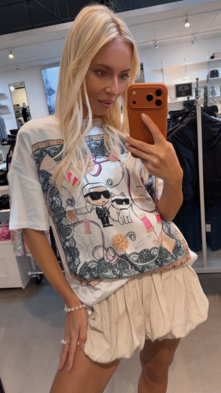 KARL LAGERFELD 🏷️ 39$